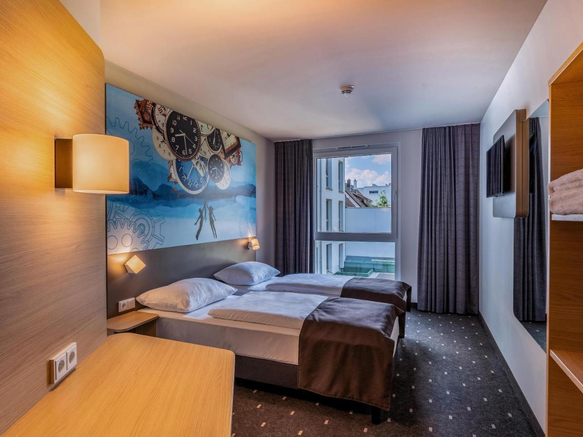 B&B Hotel วิลลิงเงน-ชเวนนิงเงน ภายนอก รูปภาพ