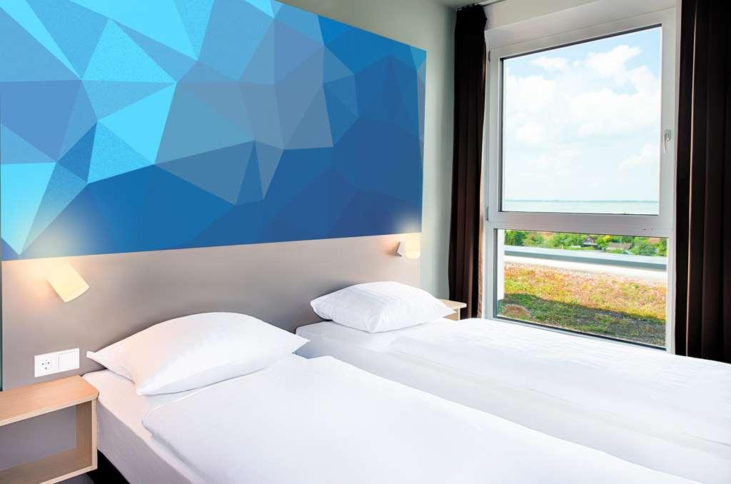 B&B Hotel วิลลิงเงน-ชเวนนิงเงน ห้อง รูปภาพ